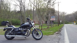 MotoADVR_LolaOzoneZipline