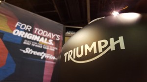 MotoADVR_TriumphStreetTwinTank