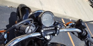 MotoADVR_Harley-Davidson_Roadster_Controls