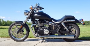 MotoADVR_TriumphSpeedmasterLola