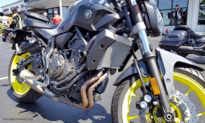 MotoADVR Yamaha FZ-07 Right Front