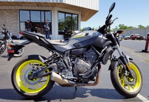 MotoADVR Yamaha FZ-07 Right