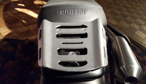 triumph-street-scrambler-luggage-rack-motoadvr2