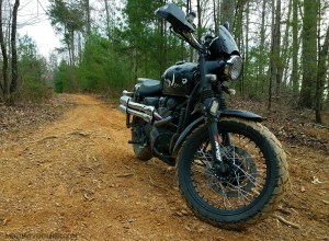 Avon Trekrider Triumph Scrambler dirt front