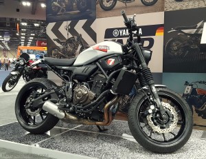 Yamaha XSR700 MotoADVR